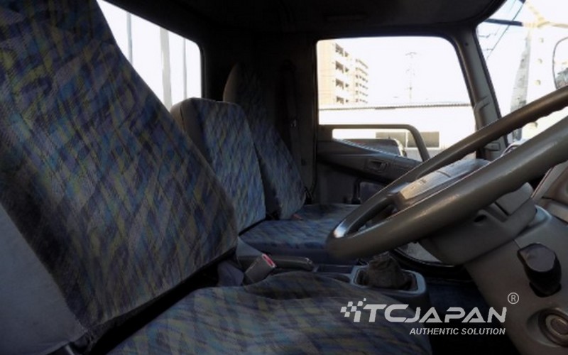 MITSUBISHI FUSO FIGHTER (2005)