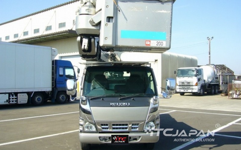 ISUZU ELF (2006)