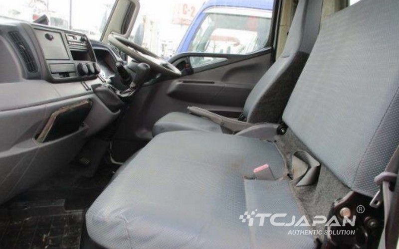 MITSUBISHI CANTER (2012)