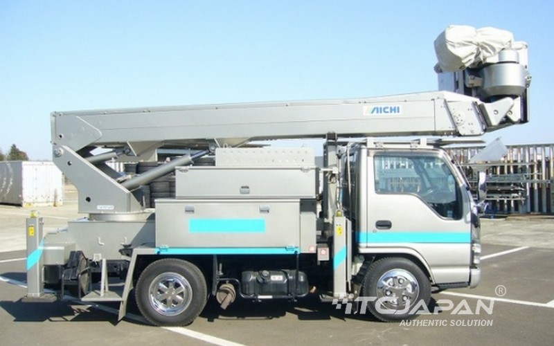 ISUZU ELF (2006)
