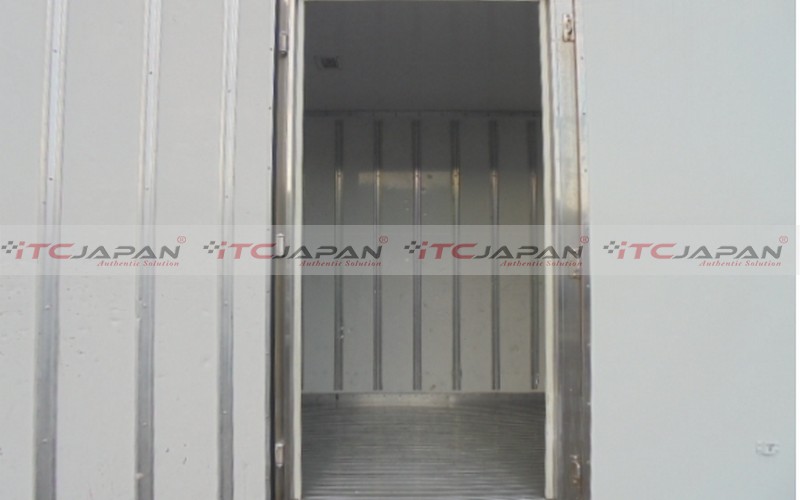 MITSUBISHI CANTER REFRIGERATOR (2007)