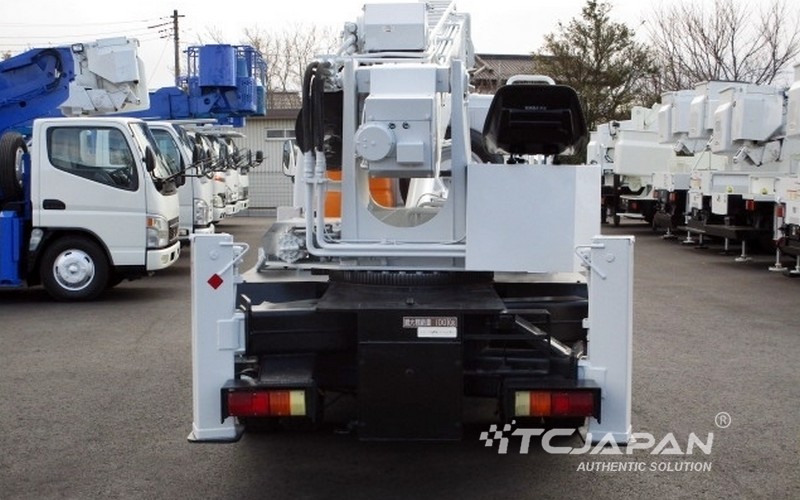 ISUZU ELF (2006)
