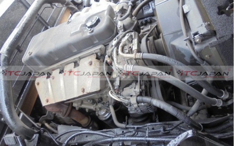 MITSUBISHI CANTER (2003)