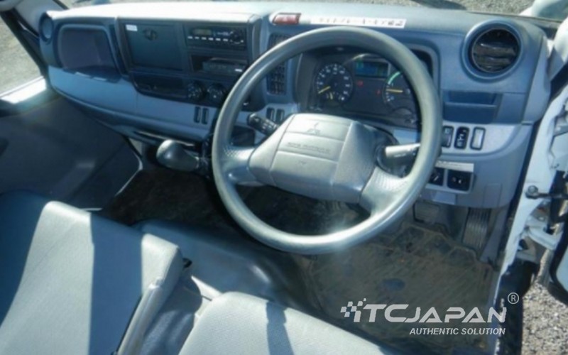 MITSUBISHI CANTER (2013)