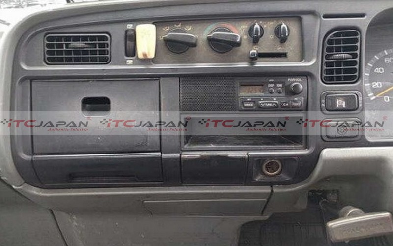 MITSUBISHI CANTER (1995)