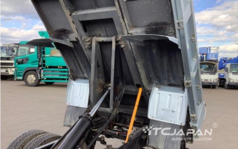 MITSUBISHI CANTER (2014)