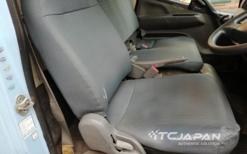 MITSUBISHI CANTER (2012)