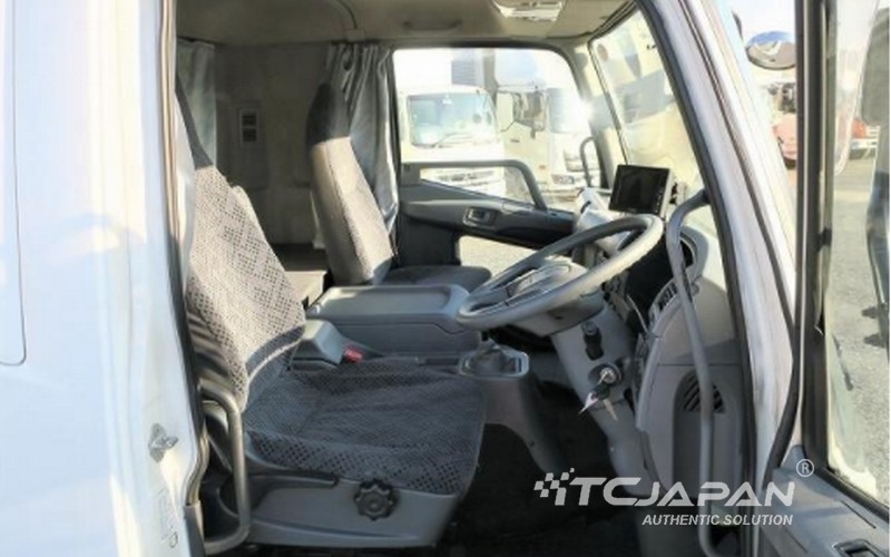 MITSUBISHI FUSO FIGHTER (2007)