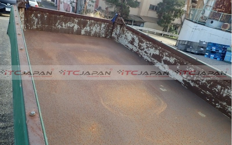 MITSUBISHI CANTER (2004)