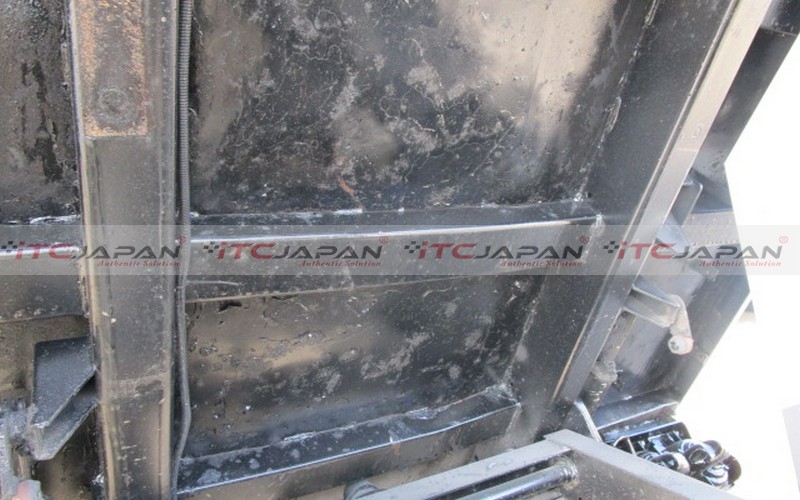 MITSUBISHI FUSO FIGHTER (2004)