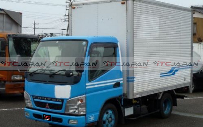 MITSUBISHI CANTER (2005)