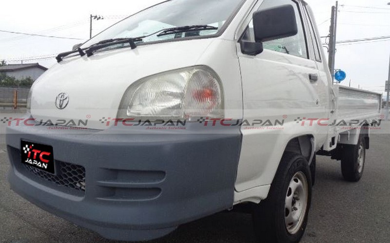 TOYOTA LITEACE TRUCK (2004)