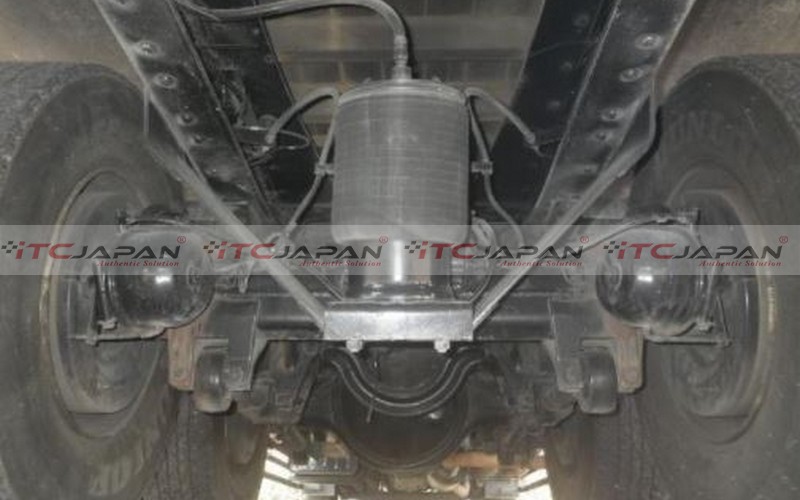 NISSAN BIG THUMB (2003)