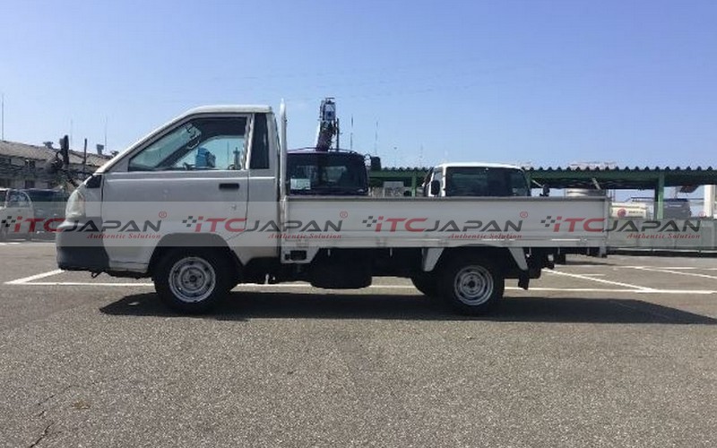 TOYOTA TOWNACE TRUCK (2002)