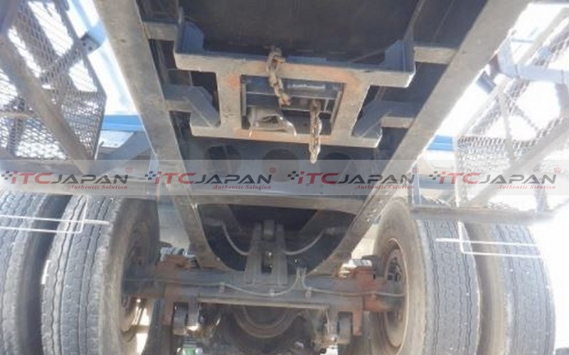 NISSAN BIG THUMB (2002)