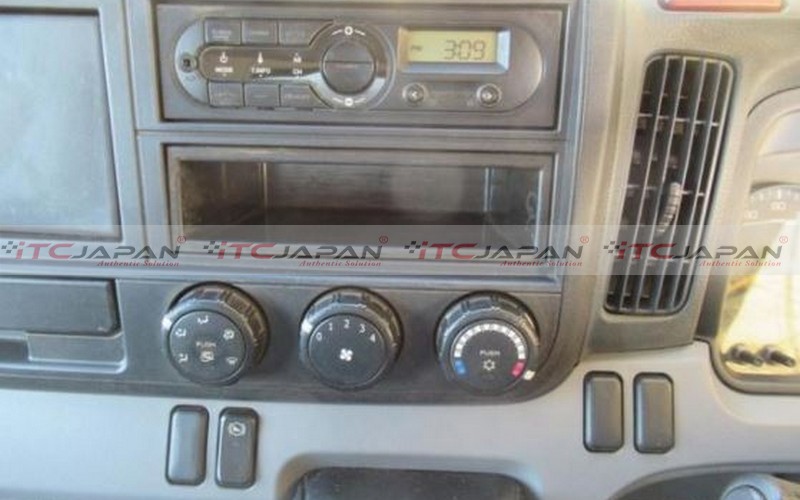 MITSUBISHI FUSO (2015)