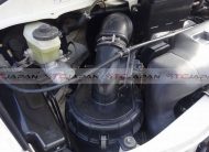 TOYOTA HIACE COMMUTER (2003)