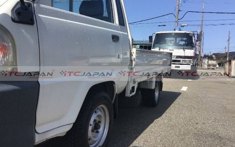 TOYOTA TOWNACE TRUCK (2002)