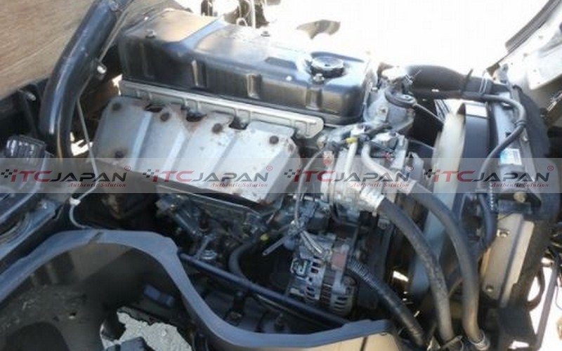 MITSUBISHI CANTER (2004)