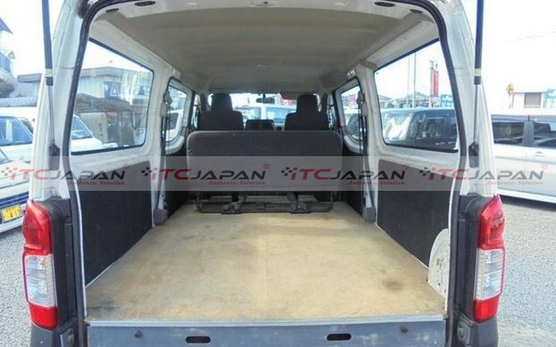 NISSAN CARAVAN VAN (2014)