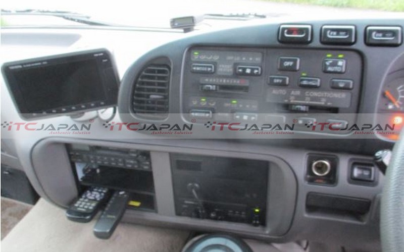 TOYOTA COASTER (2007)