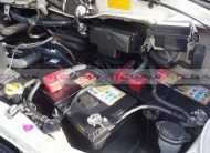 TOYOTA HIACE COMMUTER (2003)