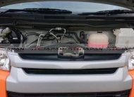 TOYOTA HIACE COMMUTER (2016)