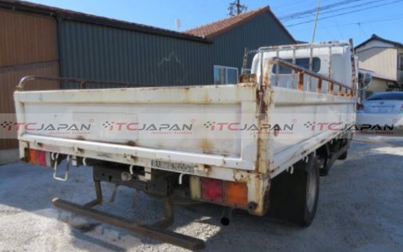 MITSUBISHI CANTER (2004)