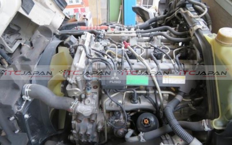 MITSUBISHI CANTER (2011)