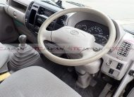 TOYOTA DYNA (2004)