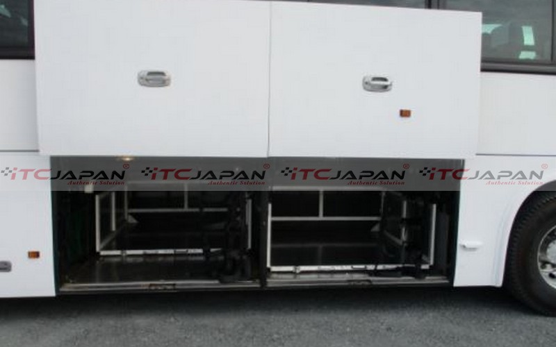 NISSAN BUS (2007)