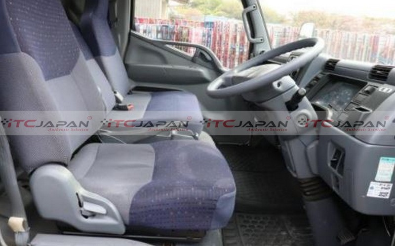 MITSUBISHI CANTER (2007)