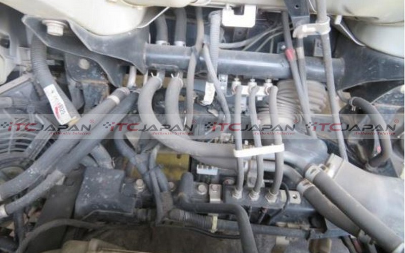 MITSUBISHI CANTER (2011)