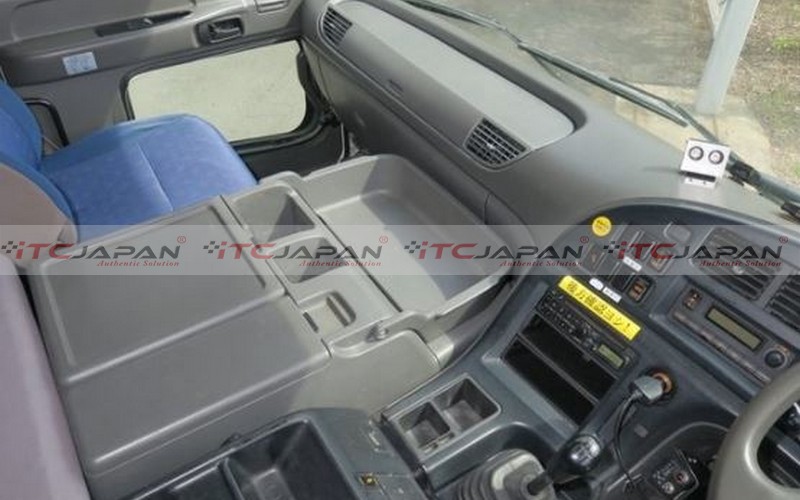 ISUZU GIGA DUMB (2008)