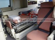 TOYOTA HIACE COMMUTER (2003)