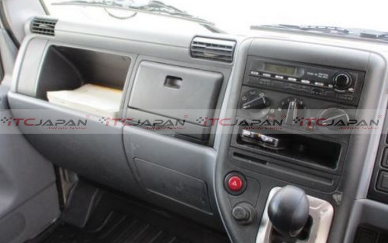 MITSUBISHI CANTER (2008)
