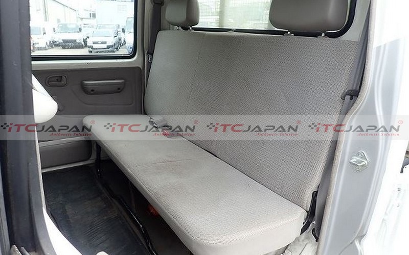 TOYOTA DYNA (2004)