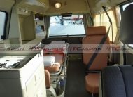 TOYOTA HIACE COMMUTER (2003)