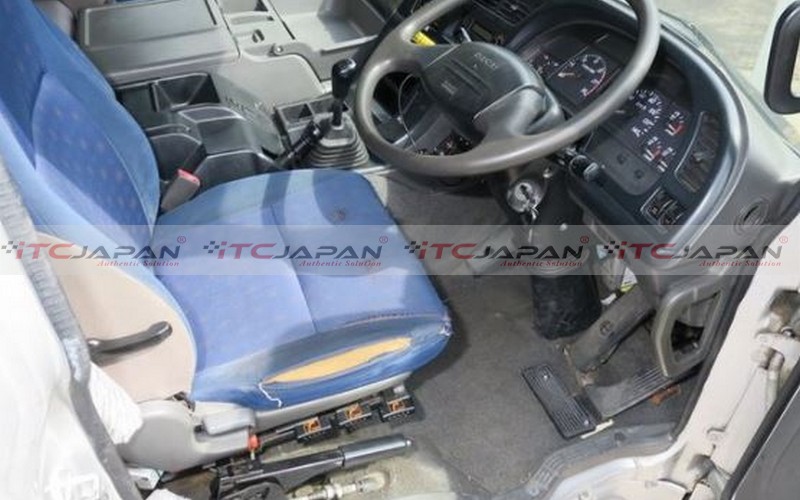 ISUZU GIGA DUMB (2008)
