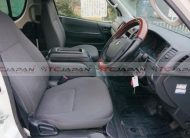 TOYOTA HIACE COMMUTER (2016)