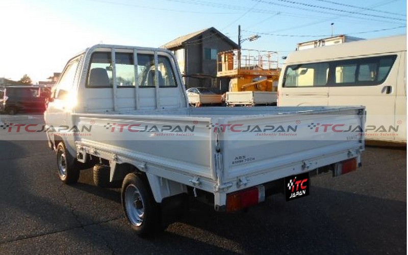 TOYOTA TOWNACE TRUCK (2006)