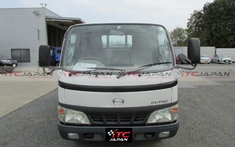 HINO DUTRO (2003)