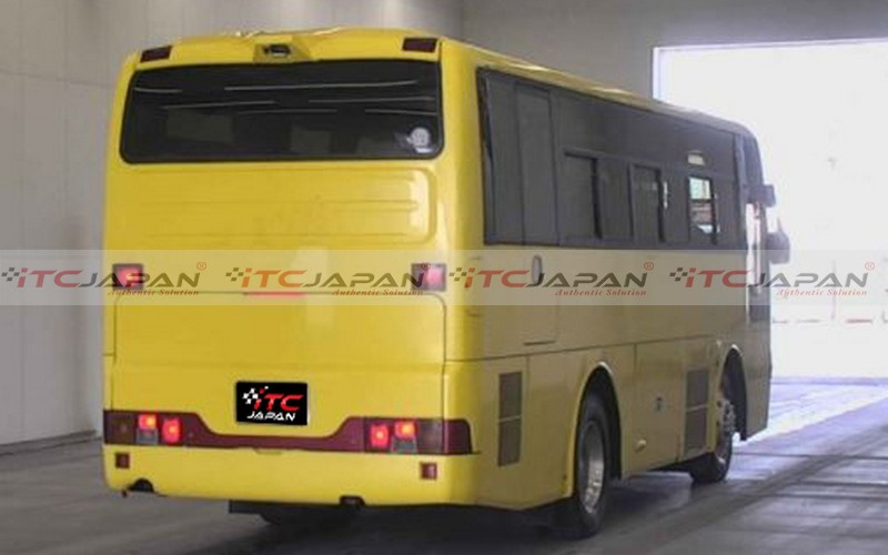 NISSAN BUS (2000)