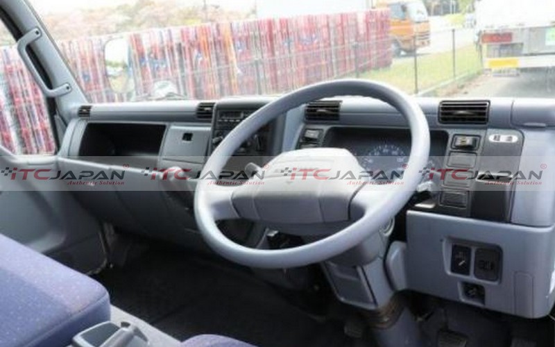 MITSUBISHI CANTER (2007)