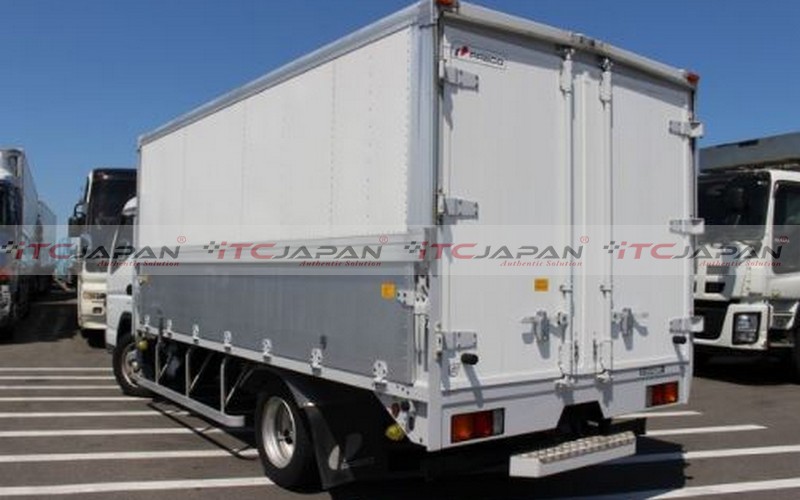 MITSUBISHI CANTER (2011)