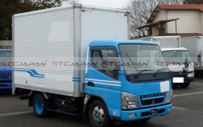 MITSUBISHI CANTER (2005)