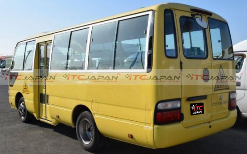 TOYOTA COASTER (2006)