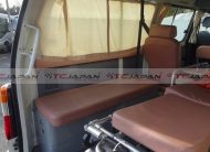 TOYOTA HIACE COMMUTER (2003)