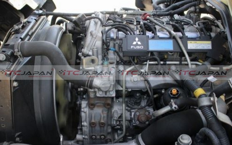 MITSUBISHI CANTER (2011)