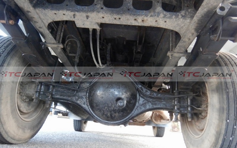 ISUZU FORWARD (2006)